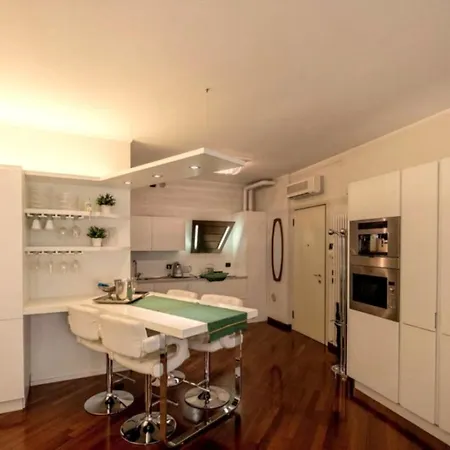 Luxe In The Lägenhet Verona